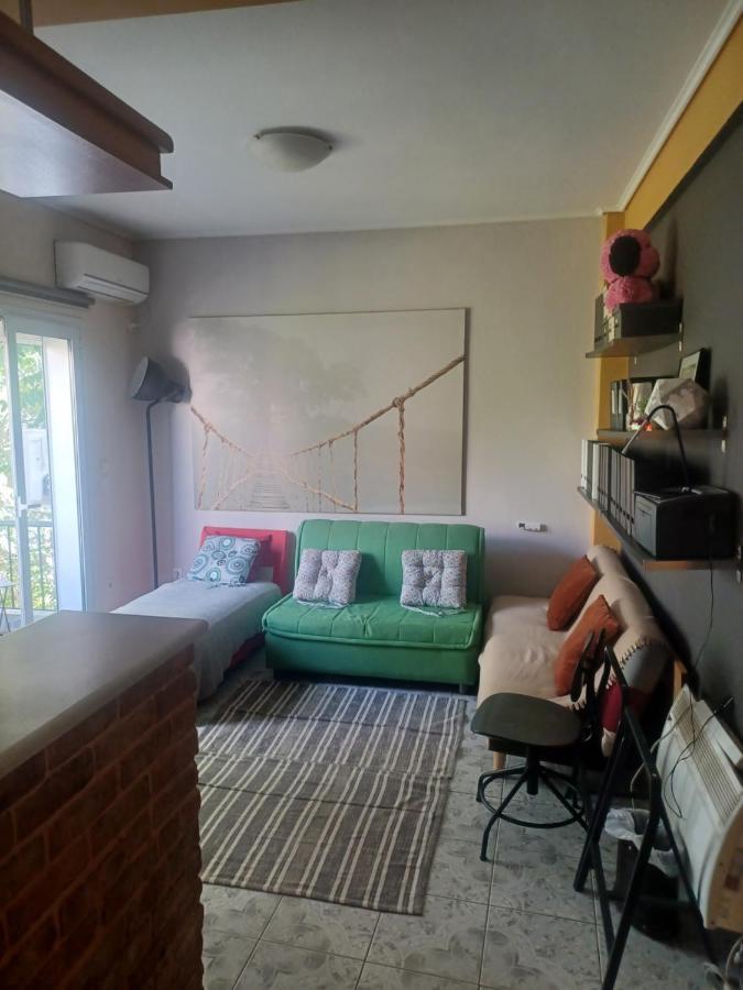 Warm Cozy & Quiet Apartman Athén Kültér fotó